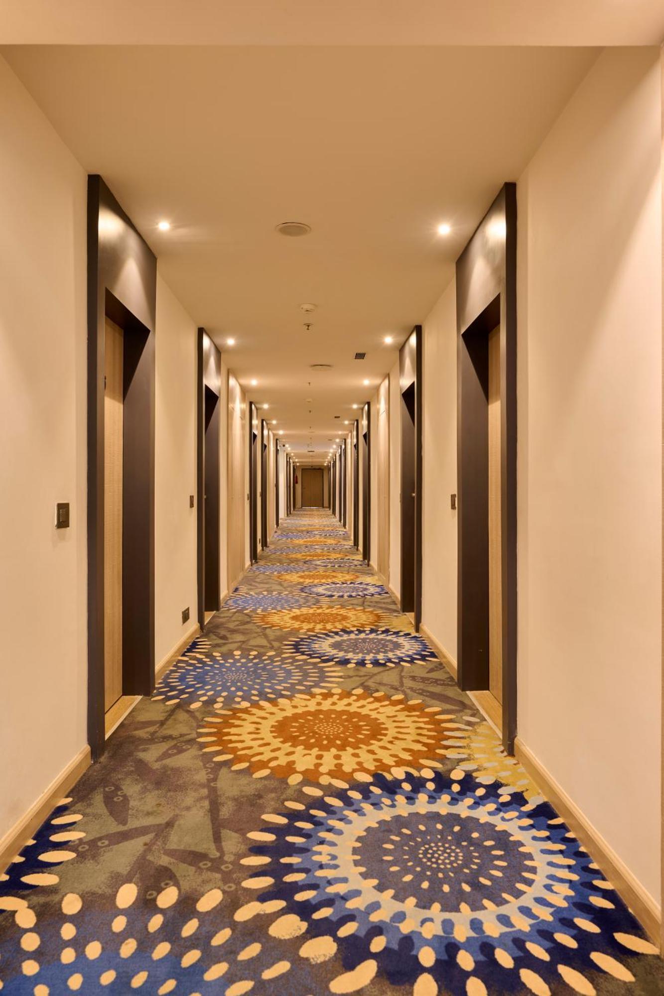 Delite Sarovar Portico Faridabad Εξωτερικό φωτογραφία
