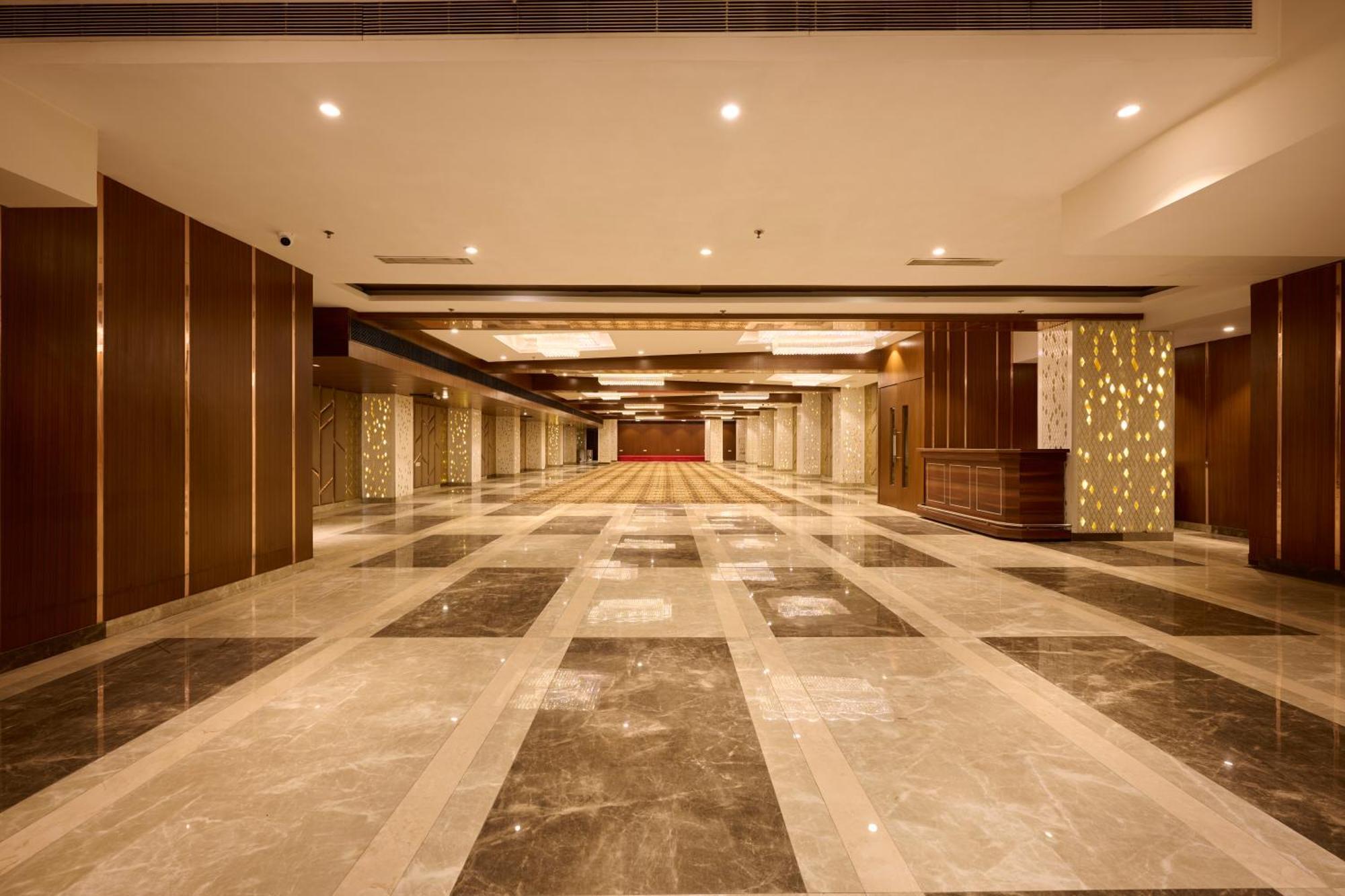 Delite Sarovar Portico Faridabad Εξωτερικό φωτογραφία