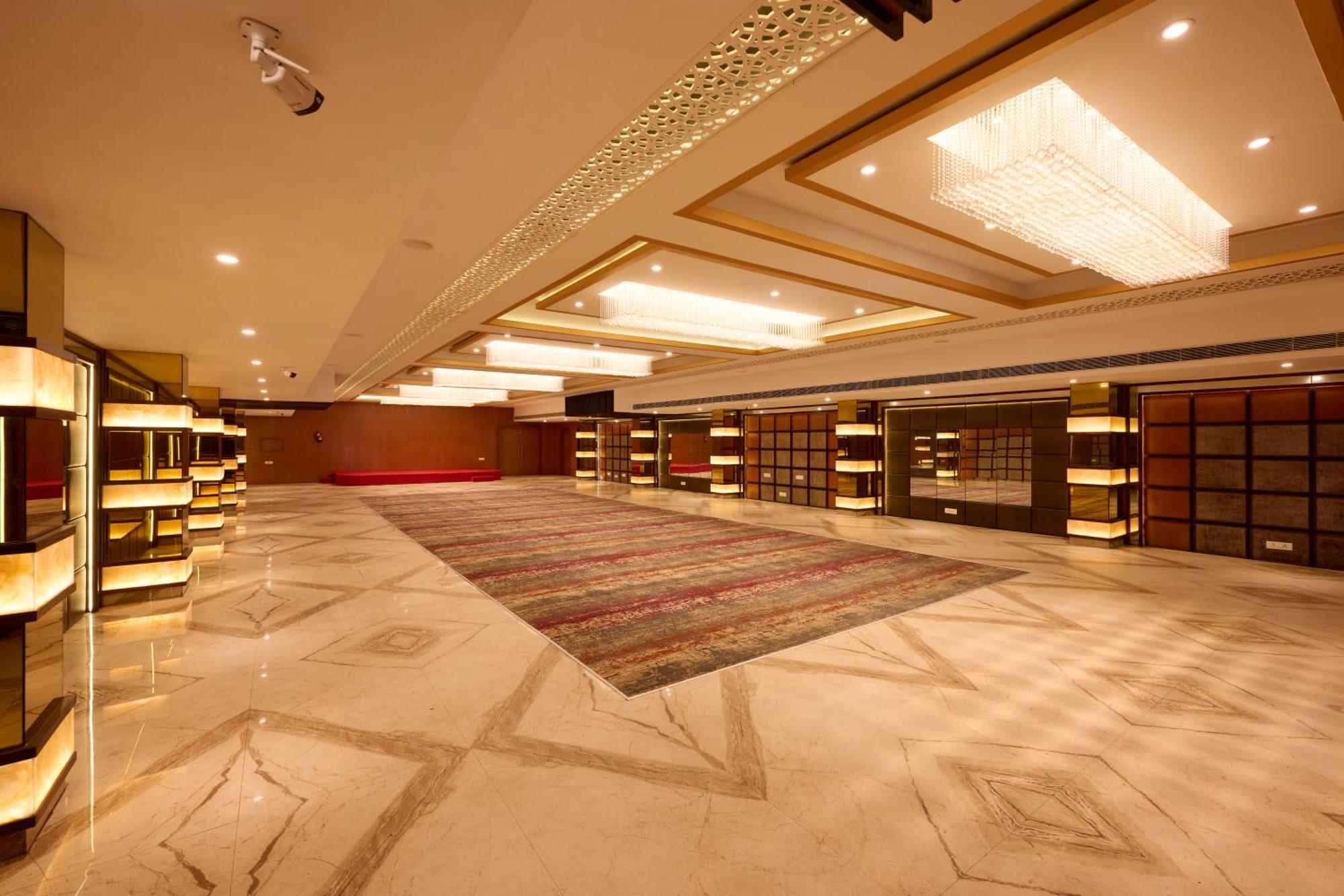 Delite Sarovar Portico Faridabad Εξωτερικό φωτογραφία