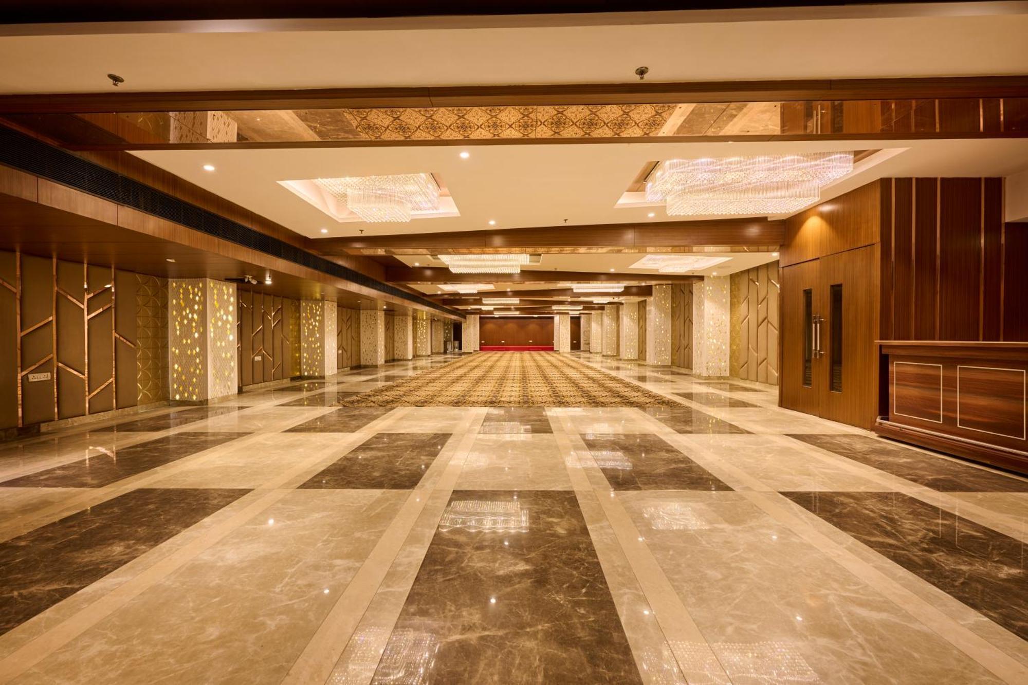 Delite Sarovar Portico Faridabad Εξωτερικό φωτογραφία