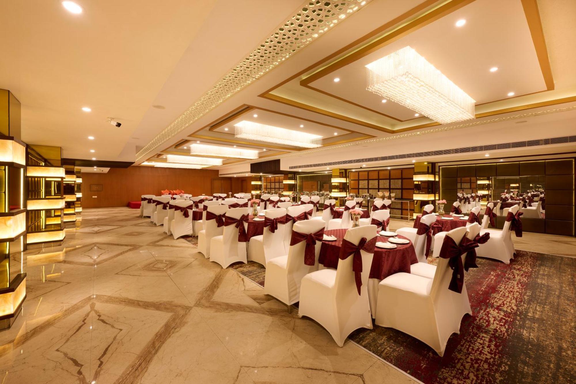 Delite Sarovar Portico Faridabad Εξωτερικό φωτογραφία