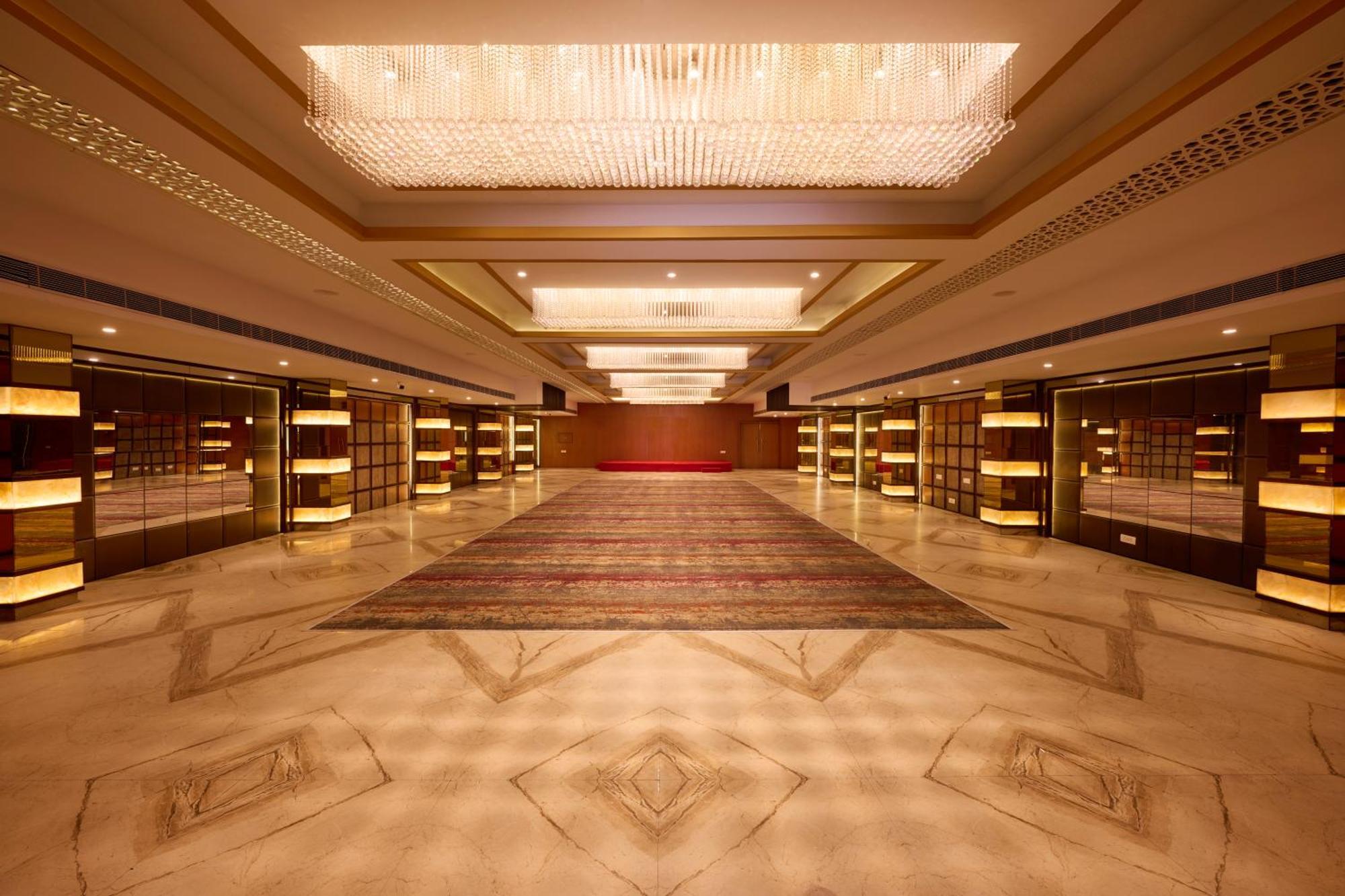 Delite Sarovar Portico Faridabad Εξωτερικό φωτογραφία