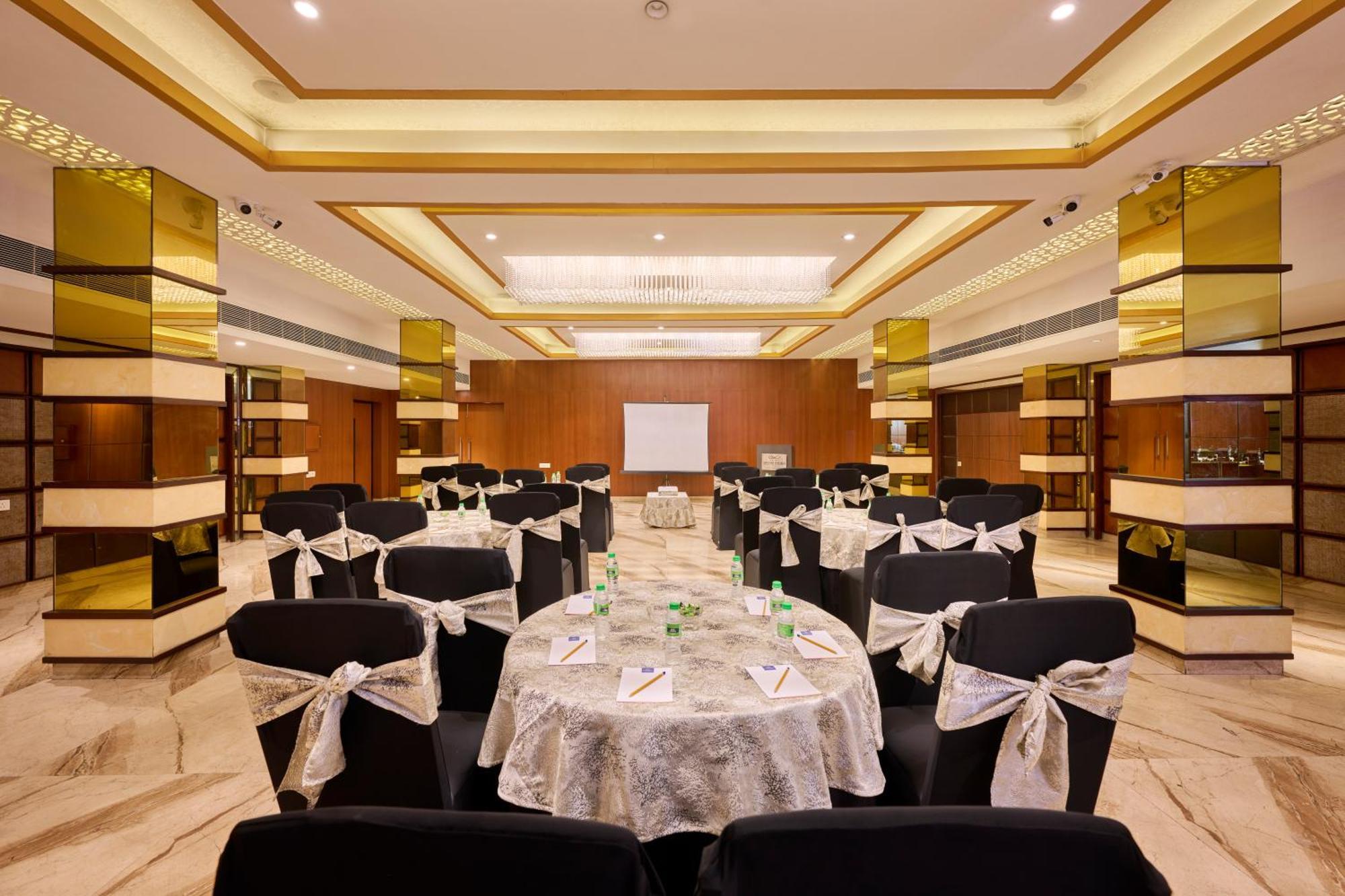 Delite Sarovar Portico Faridabad Εξωτερικό φωτογραφία