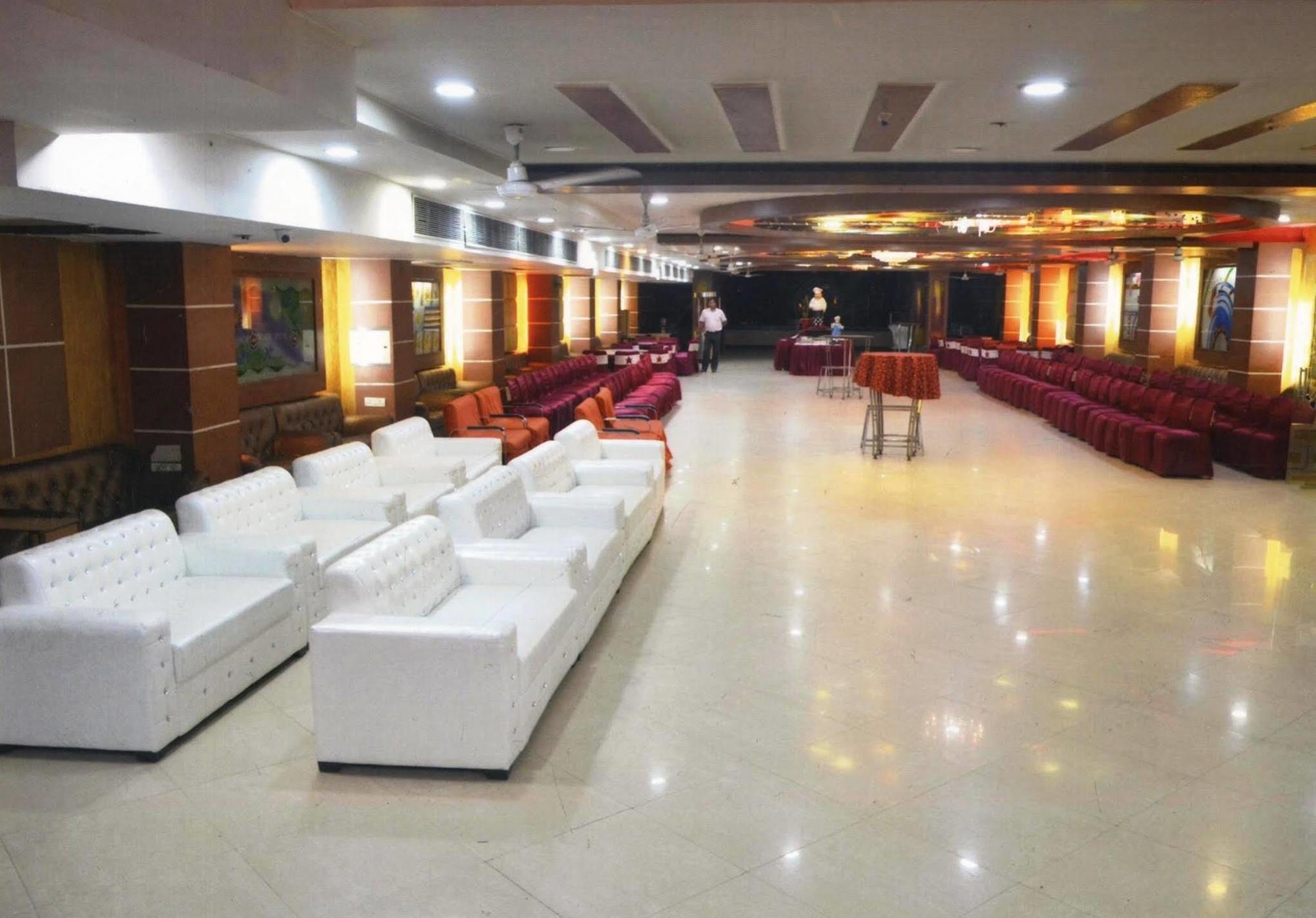Delite Sarovar Portico Faridabad Εξωτερικό φωτογραφία